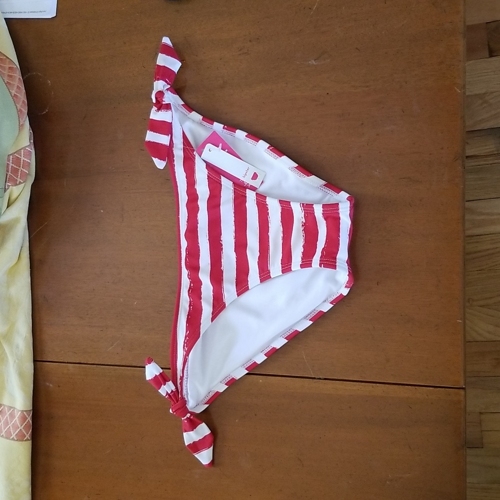 NWT Xhilaration Bikini Bottom Red/White Stripe Size Medium